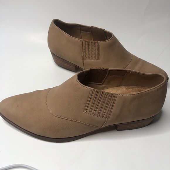 Naturalizer Ankle Boots - Picture 1 of 11